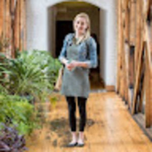 Meet your Posher, Laura